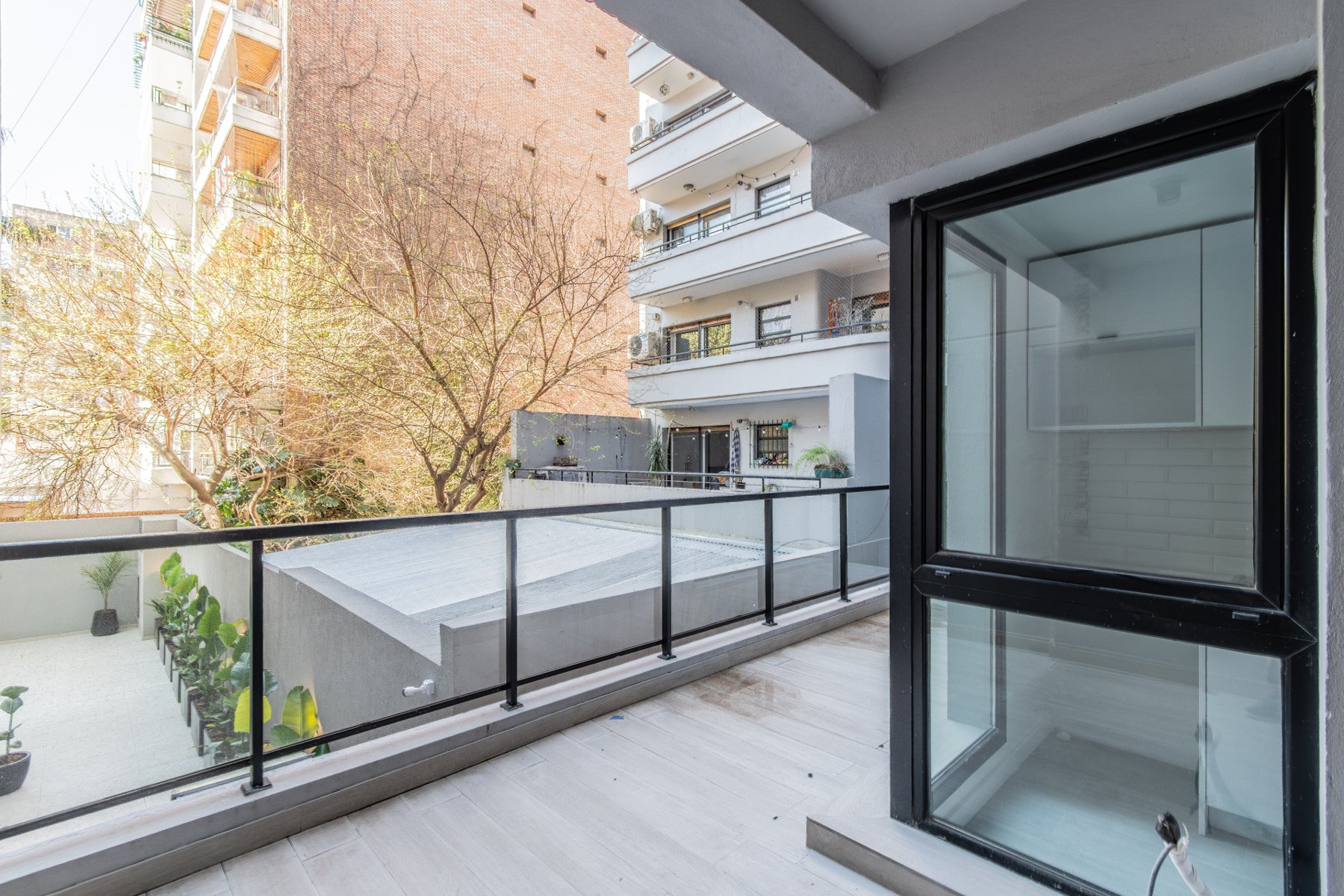 Gorostiaga al 1700 — balcón aterrazado