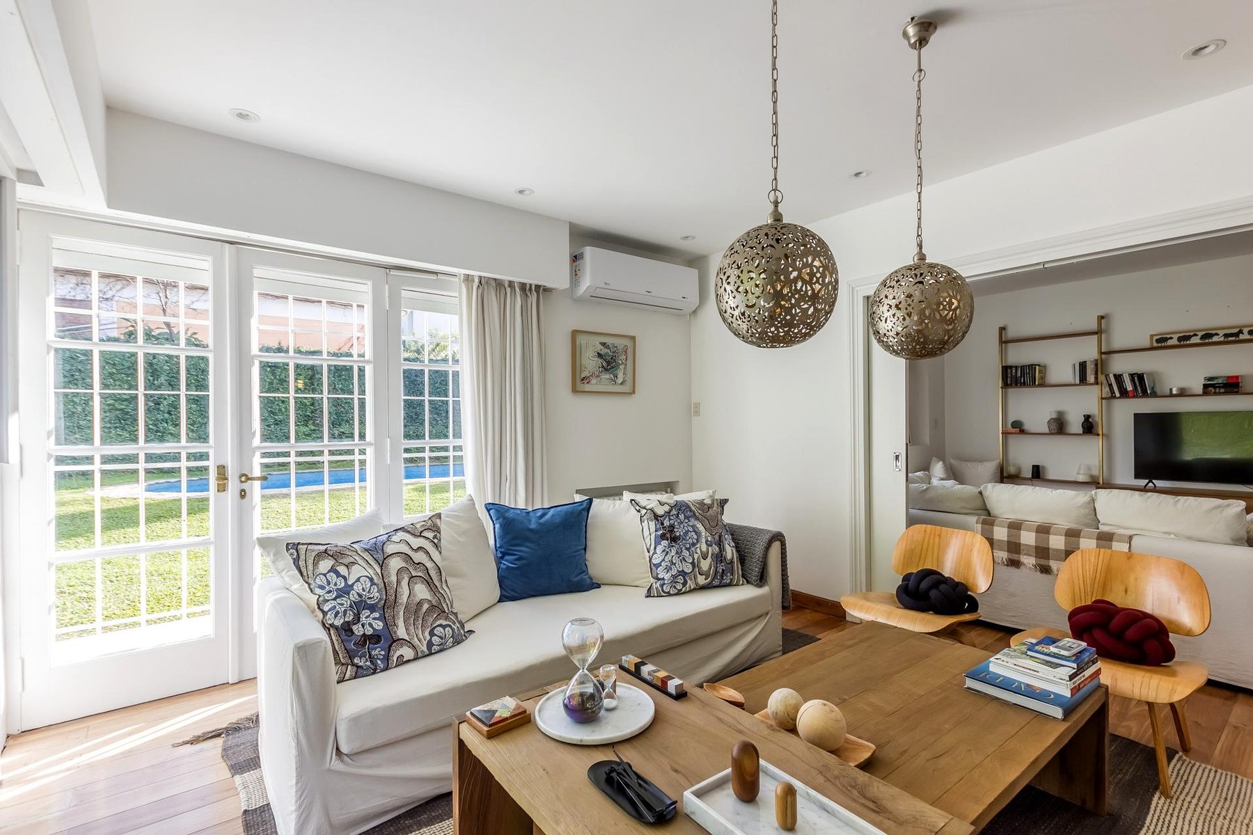 Casa en Martínez Bajo — lote propio de 532 m² con 20 m de frente — Foto 5