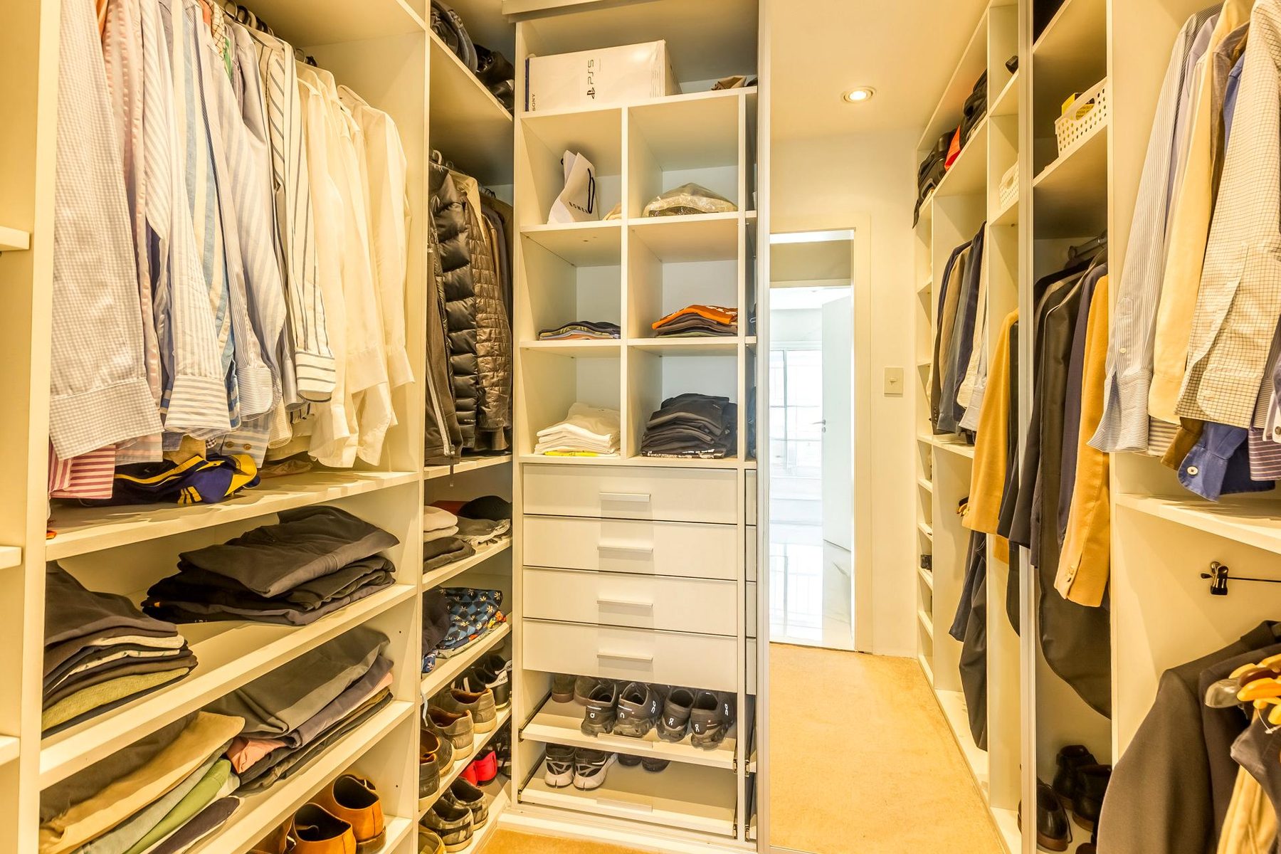 Casa en Martínez Bajo — lote propio de 532 m² con 20 m de frente — Foto 14